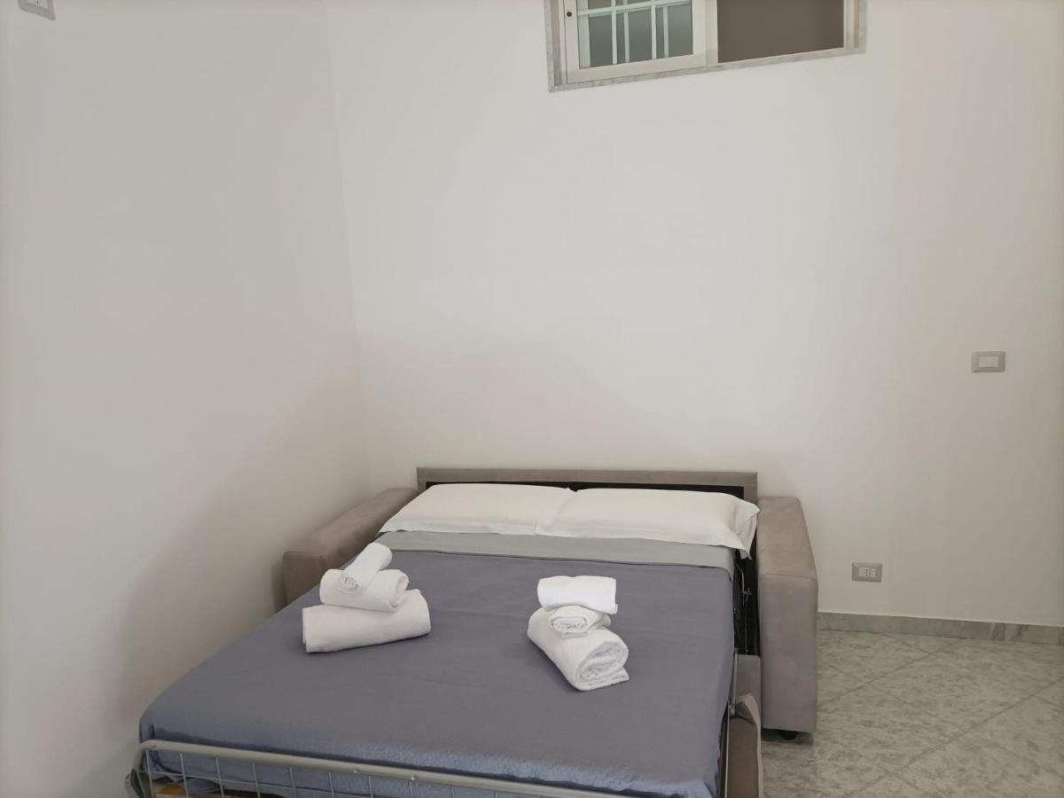 Newhouse Class Bari Extérieur photo