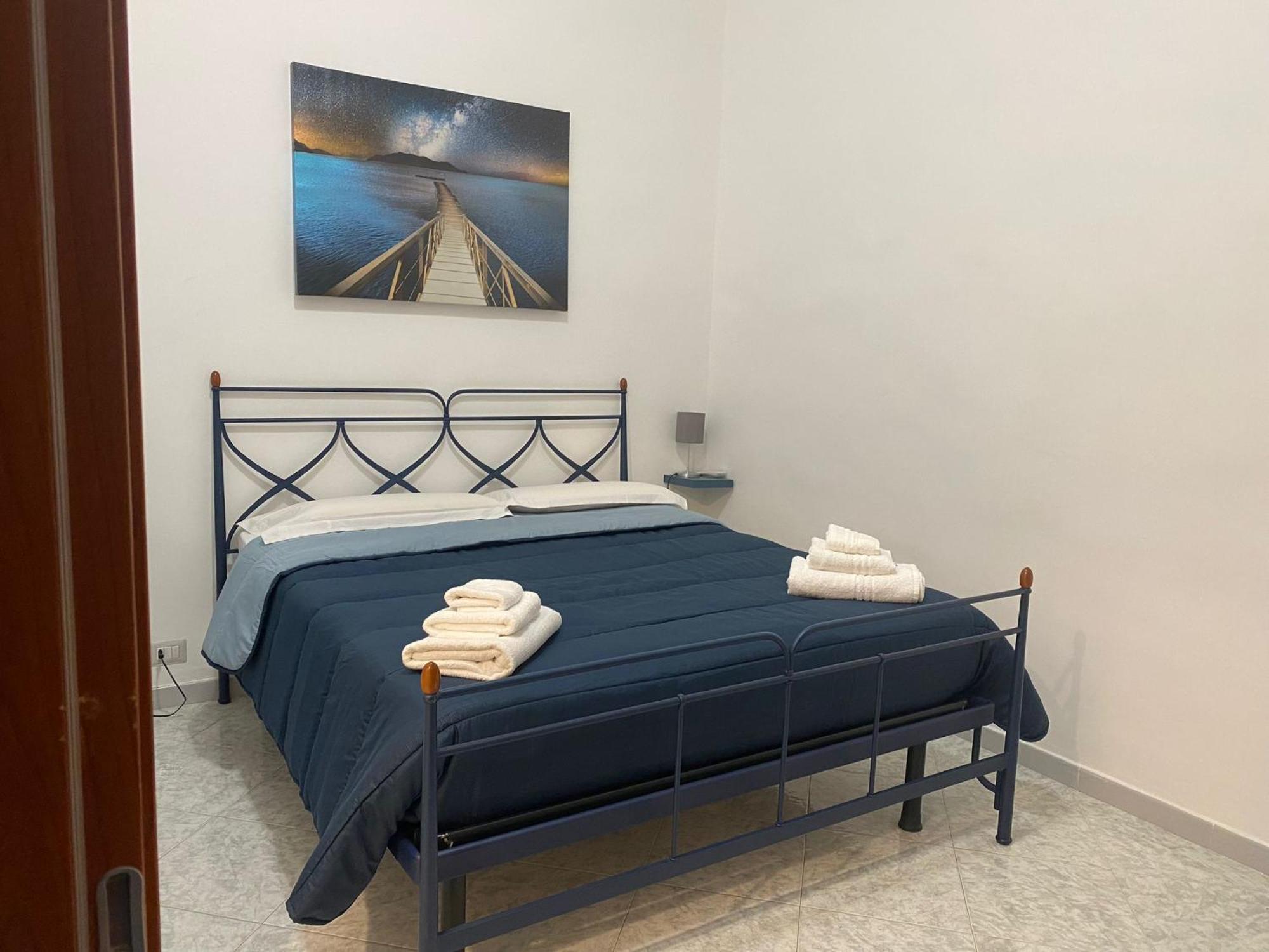 Newhouse Class Bari Extérieur photo